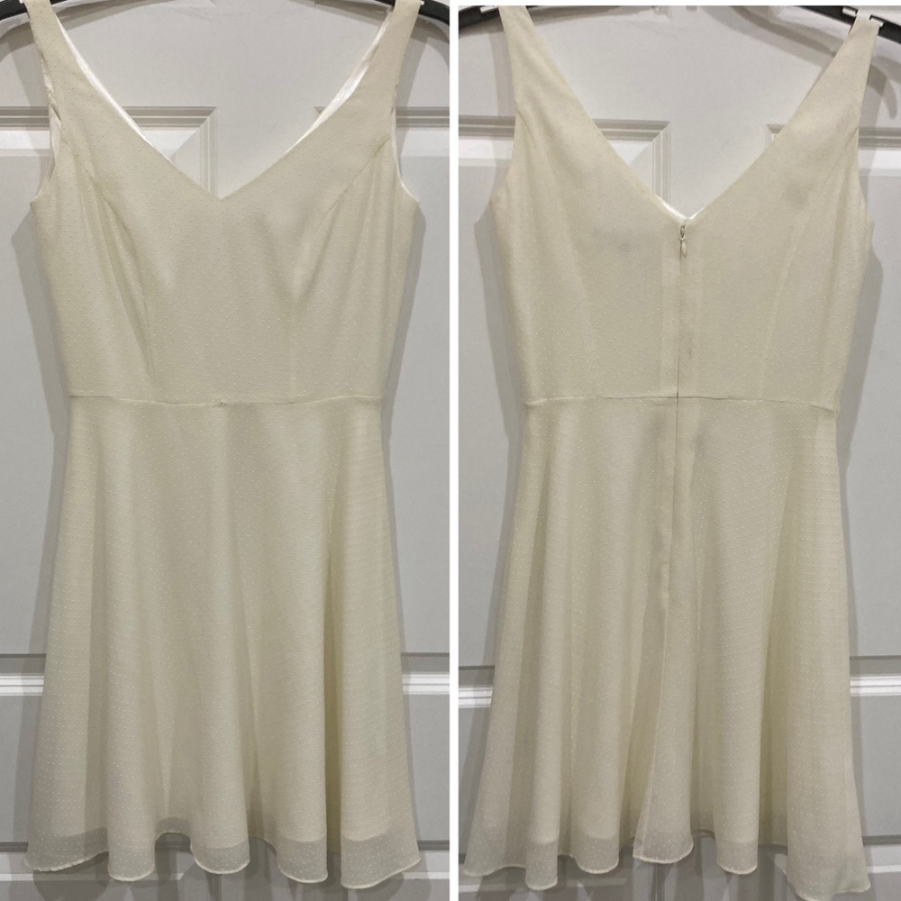 Gianni Bini Sz 2 white texture polka dot bridal cocktail rehearsal bachelorette
